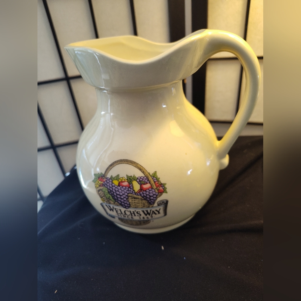 Welch's Way McCoy Pottery Pitcher USA Cream Fruit/ Grapes Basket Design GUC